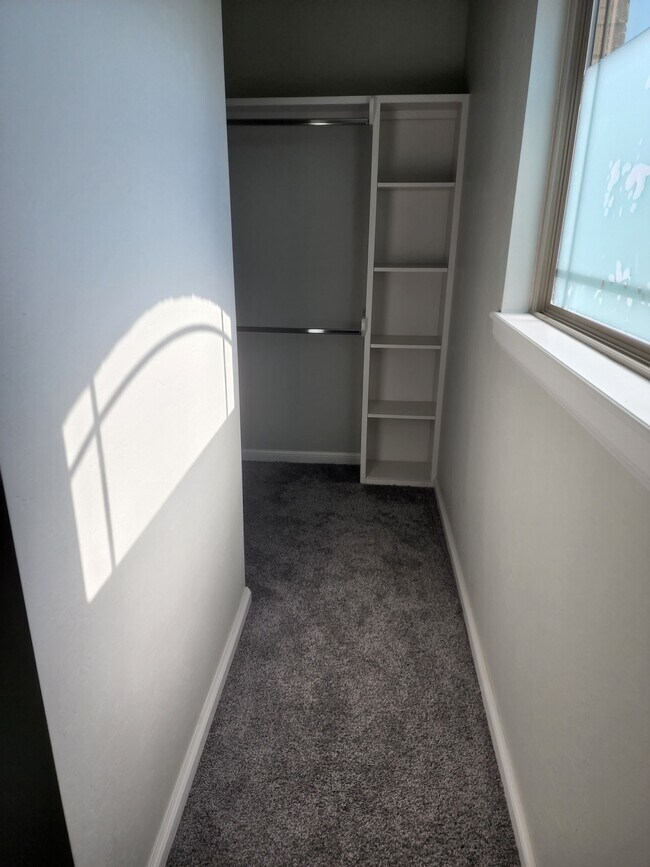 Building Photo - 202 Northwest Granite Avenue