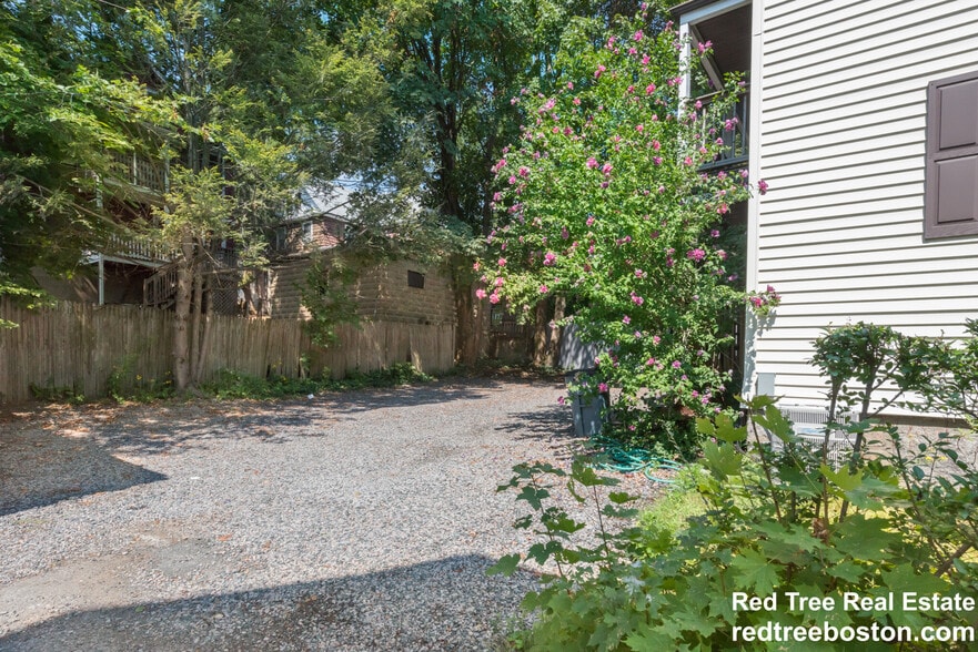 Building Photo - 50-52 Hobson St