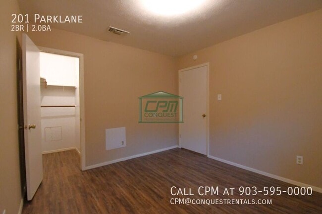 Building Photo - 201 Parklane-