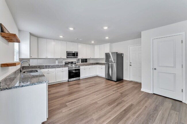 Building Photo - Stunning 3BR/2.5BA Home | Private Fenced Yard & Outdoor Oasis $2190/mo rent