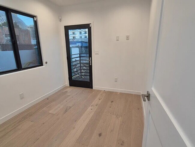 Building Photo - NO MIN CREDIT SCORE REQUIRED, BK OKAY, PAS...