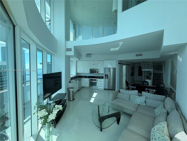 Building Photo - 60 SW 13th St