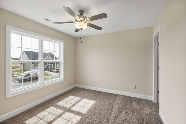 Building Photo - 463 Worsley Wy