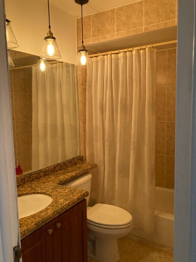 bathroom (second story) - 6224 NW 180th Terrace