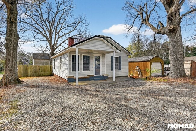 Building Photo - 2114 Brantley Rd