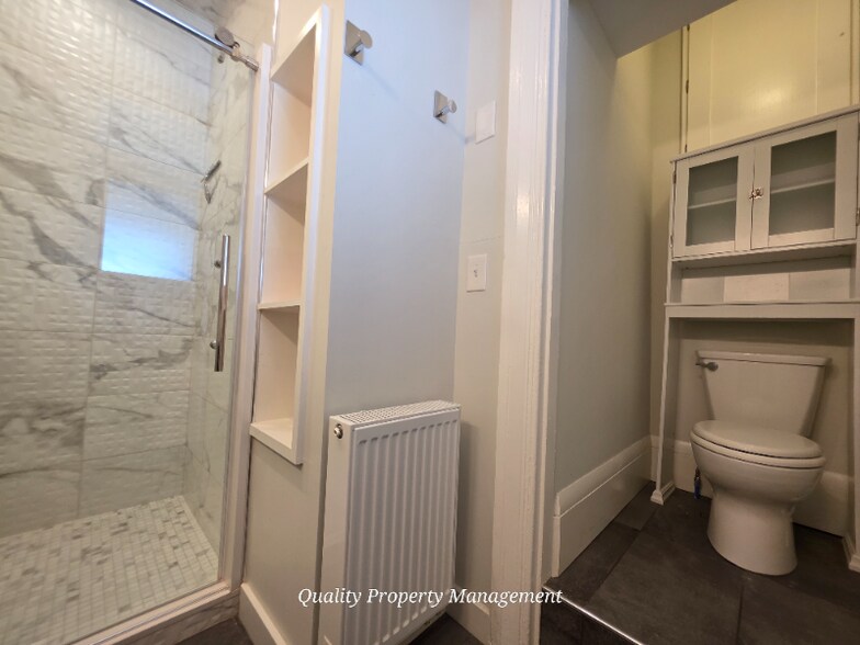 Building Photo - 157 Broadway