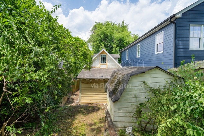 Building Photo - 153 Little St SE