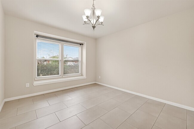 Building Photo - 19339 Vermillion Ct