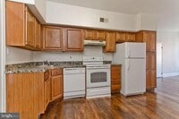 Building Photo - 308 N Market St