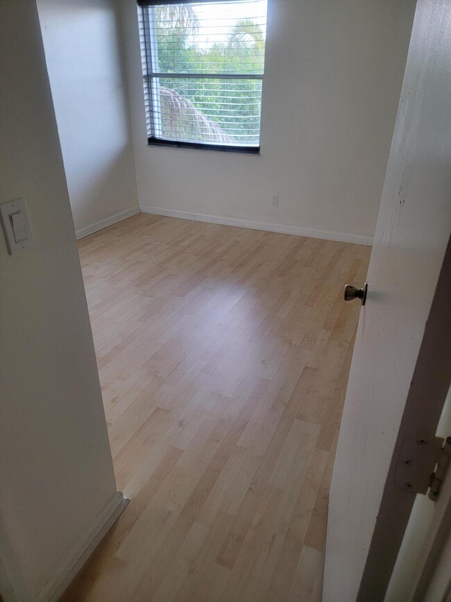 Building Photo - 9082 Cavatina Pl