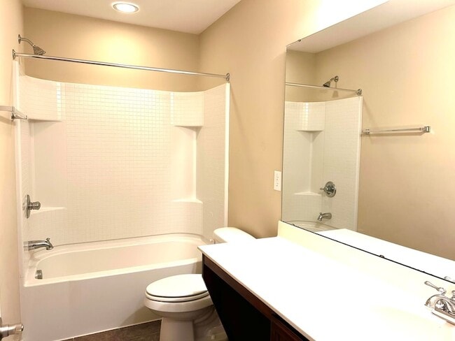 Building Photo - 2911 Maybry Dr