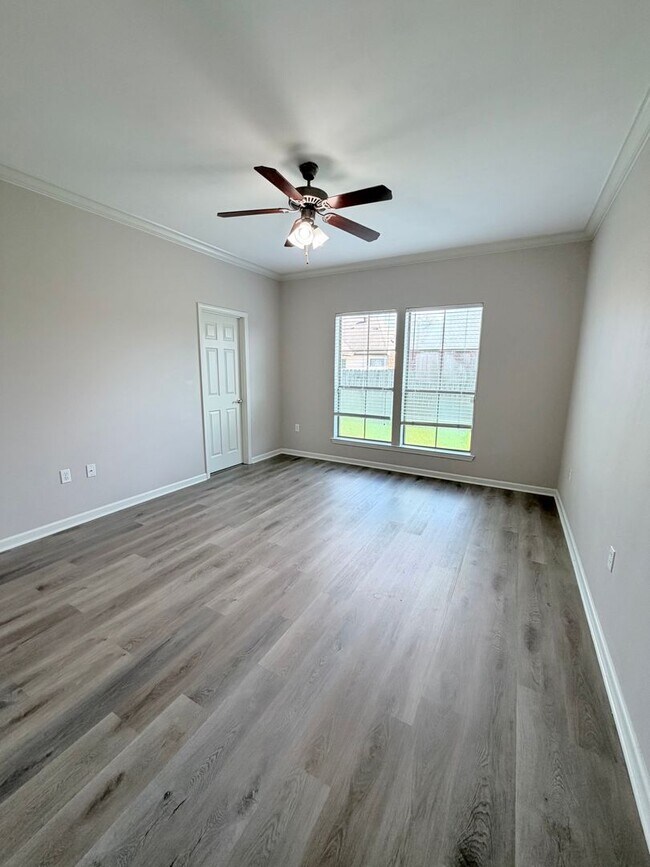 Building Photo - 40325 Coldwater Landing