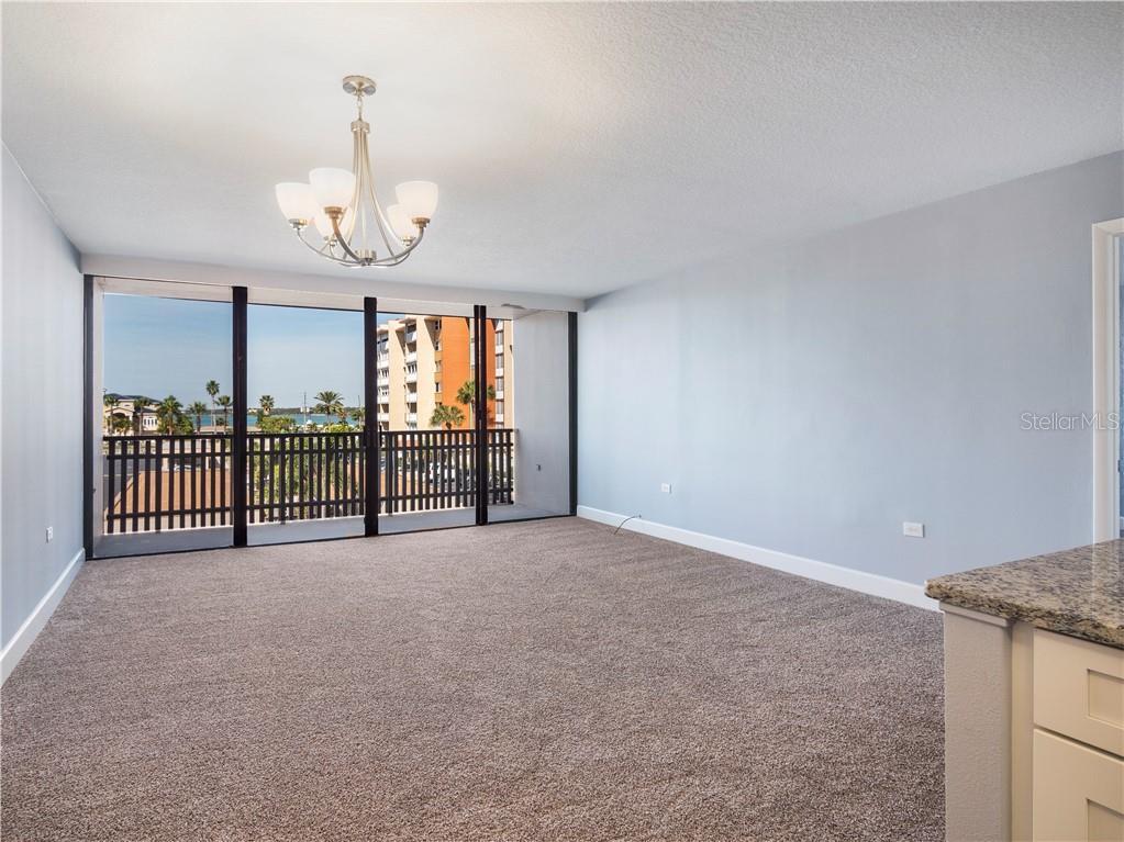 Building Photo - 450 Treasure Island Cswy