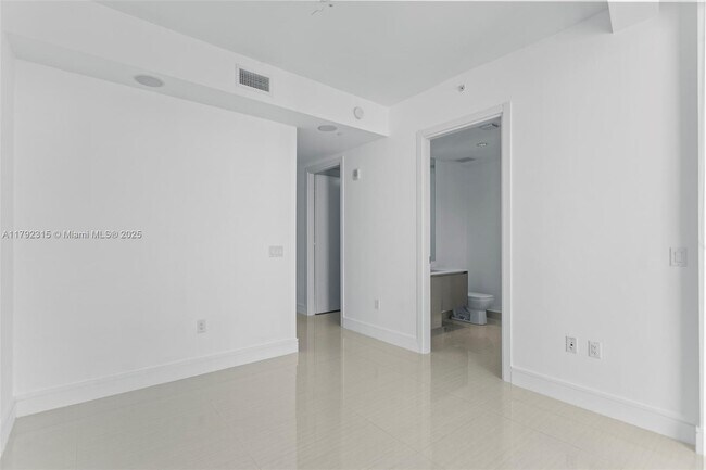 Building Photo - 3250 NE 188th St