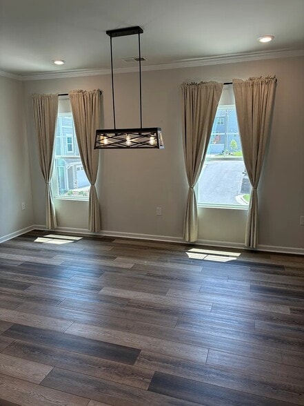 Building Photo - 1002 Kaya Ct