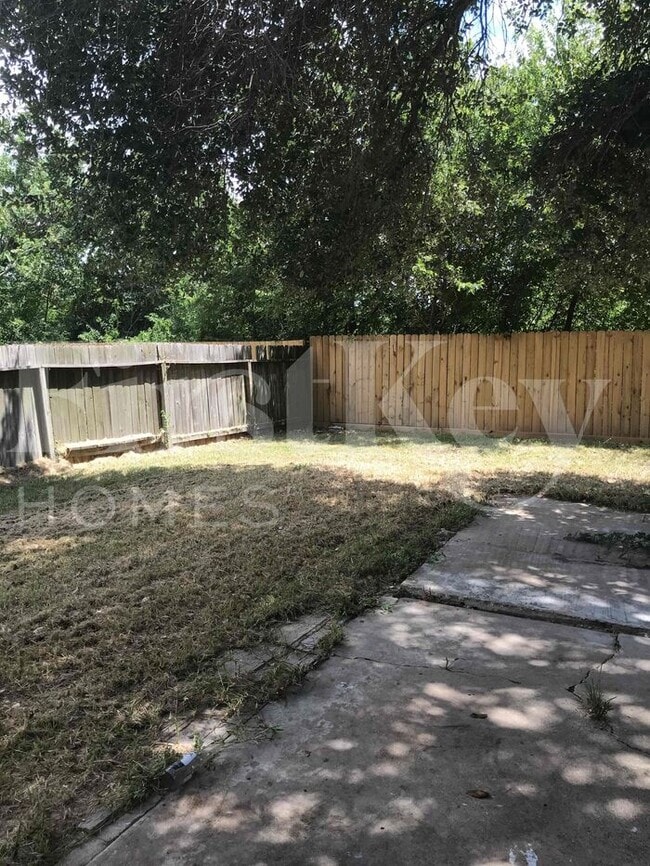 Building Photo - 8519 Rockmont Ct