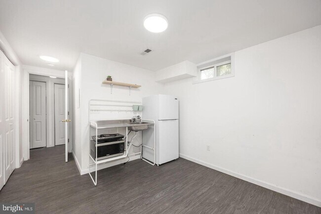 Building Photo - 731 Richwil Dr