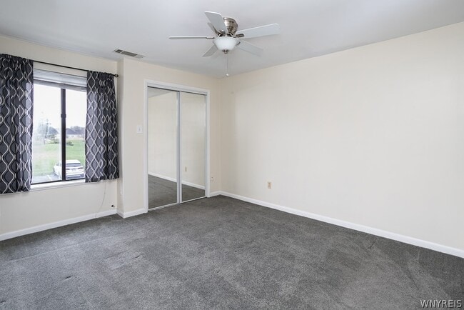 Building Photo - 45 Beehunter Ct