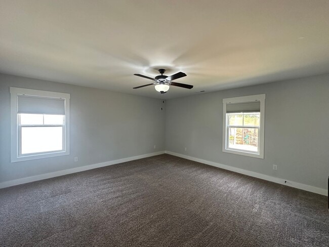 Building Photo - 238 E Ivybridge Dr