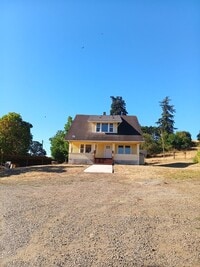 Building Photo - Beautiful Secluded Farmhouse & Shop is Ava...