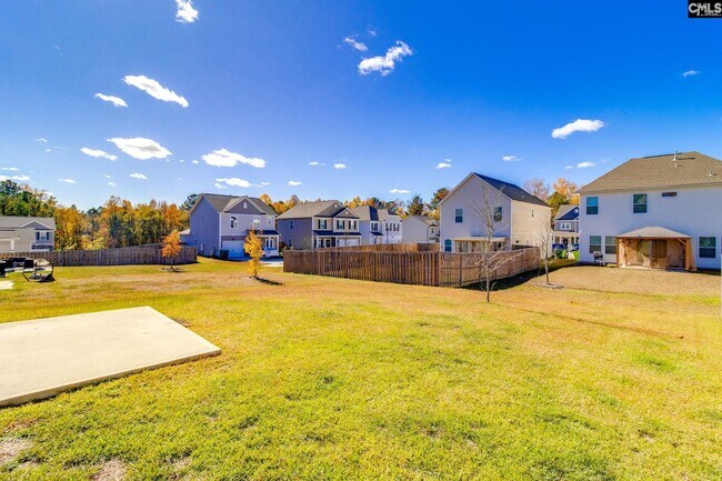 Building Photo - 246 Honey Hill Way