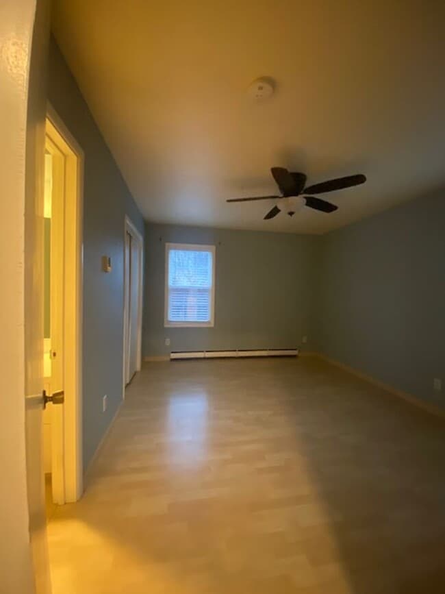 Building Photo - Charming 3 Bedroom Home Lebanon Home with ...