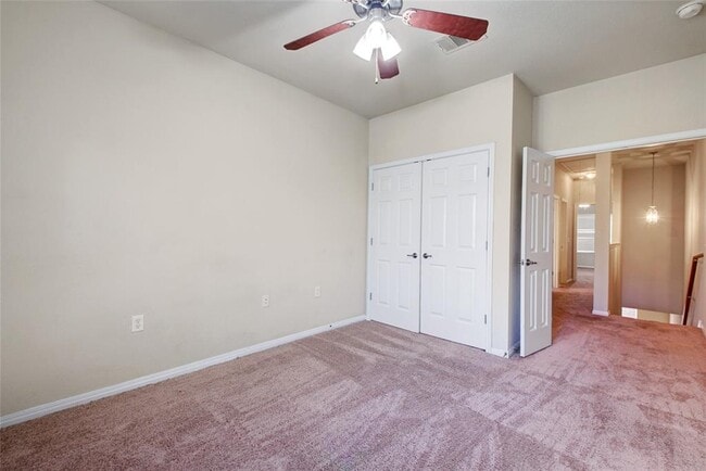Building Photo - 1217 Delano St