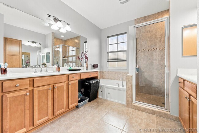 Building Photo - 4585 Tara Cove Way
