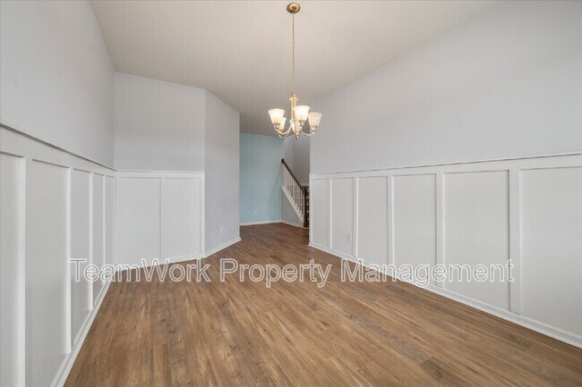 Building Photo - 208 Evergreen Ave