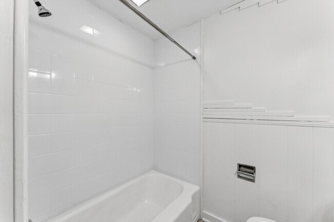 Building Photo - 417 Price Dr