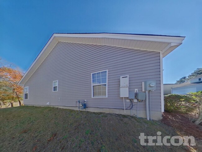 Building Photo - 420 Hedge Grove Ln