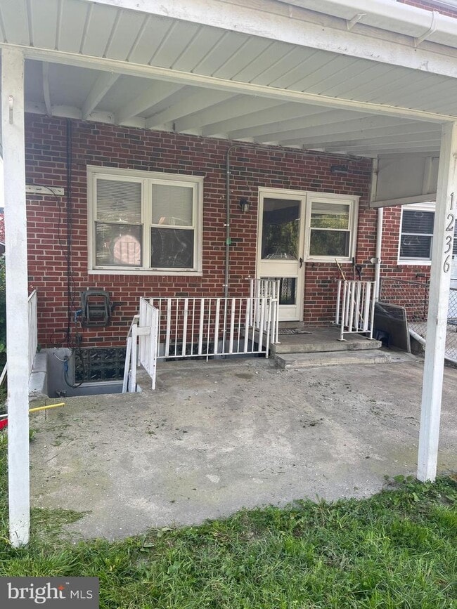 Building Photo - 1236 Deanwood Rd