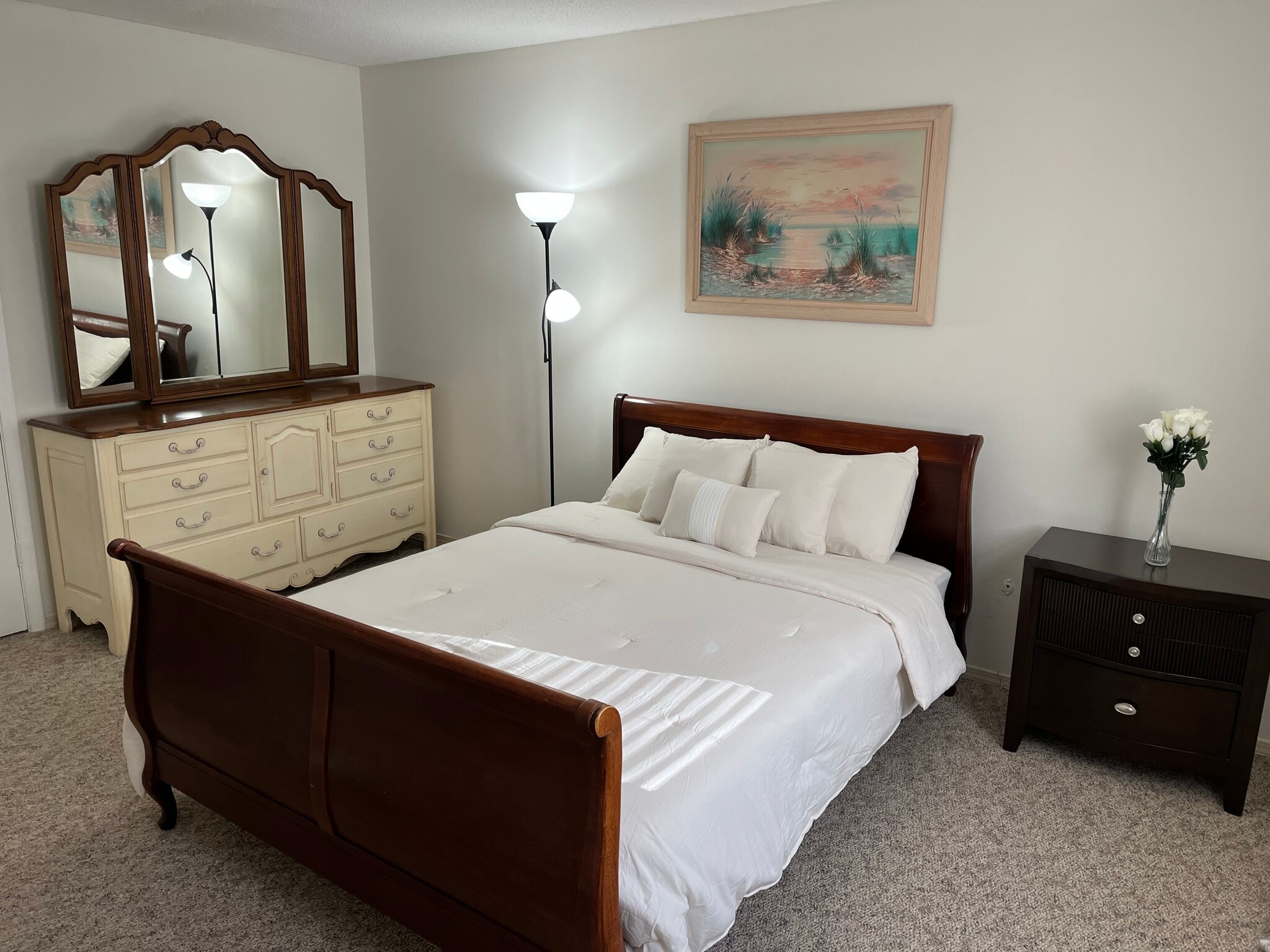 Master Bedroom - 16 Caesar Dr