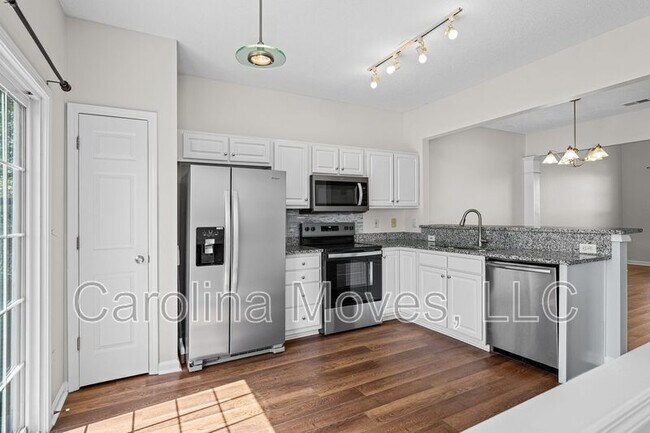 Building Photo - 106 Waterford Park Dr