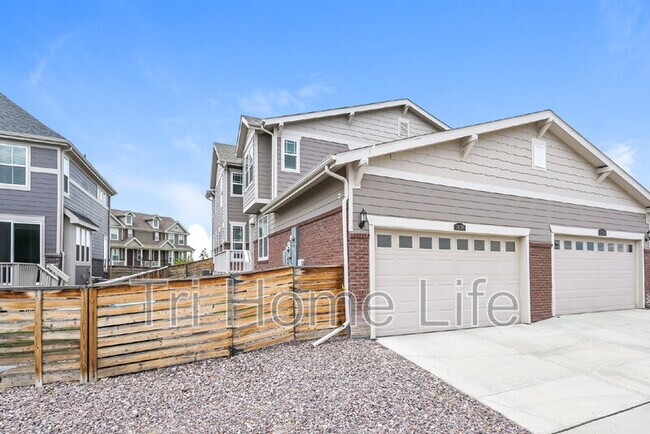 Building Photo - 17676 Olive St