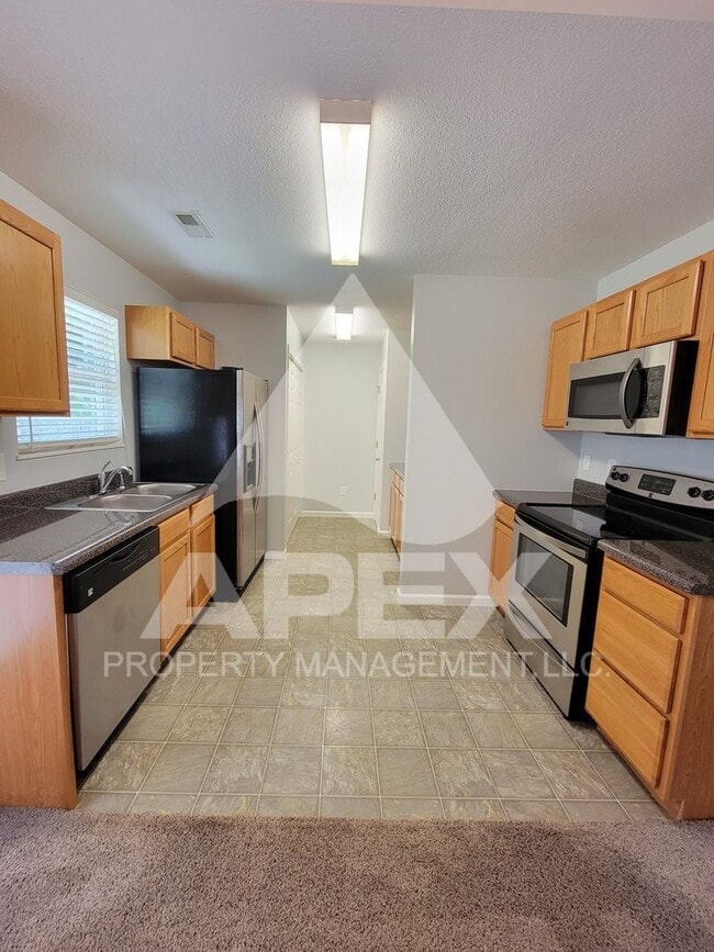 Building Photo - WEST KNOXVILLE!! - Beautiful 2 Bd 2-Ba Single Family home in the Village at Bearden!