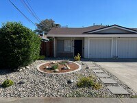 Building Photo - 205