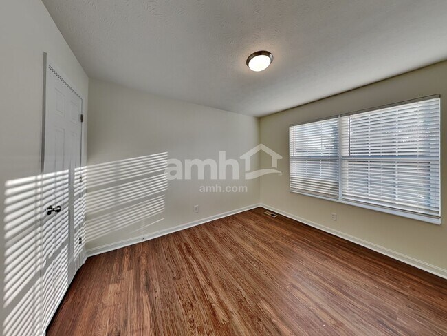 Building Photo - 5001 Open Meadow Dr