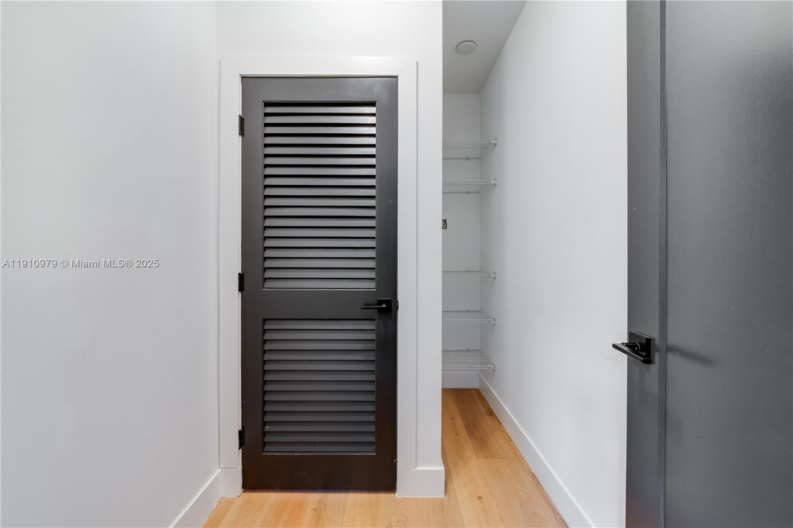 Building Photo - 4301 NW 6th Ave