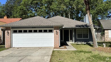 Building Photo - 114 Wright Cir