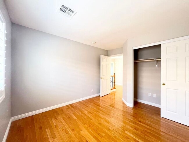 Building Photo - 538 Los Hermanos St