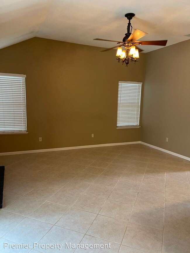 Building Photo - 3 br, 2 bath House - 1300 Buttercup Ct.