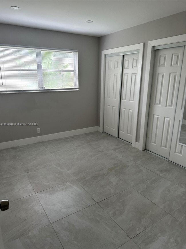 Building Photo - 2 bedroom in Hollywood FL 33021