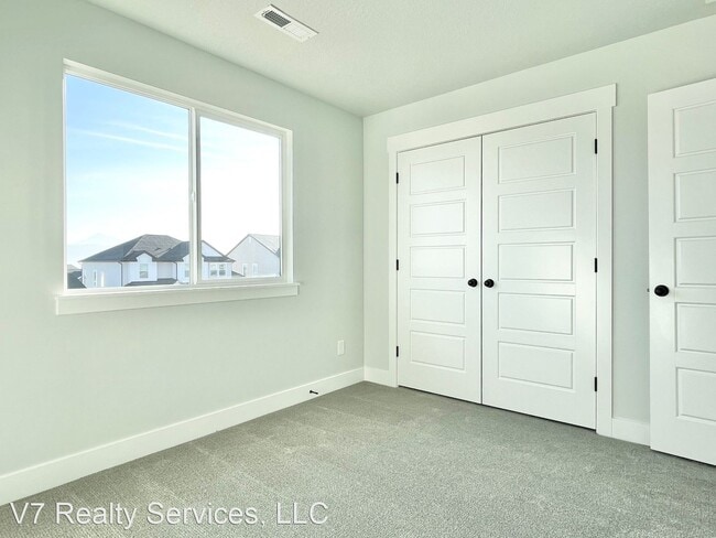 Building Photo - 3 br, 2.5 bath House - 4306 W. Silver Peak...