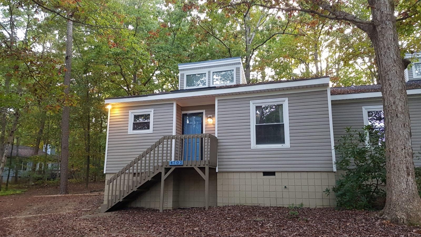 Building Photo - 4702 Cornwall Plz