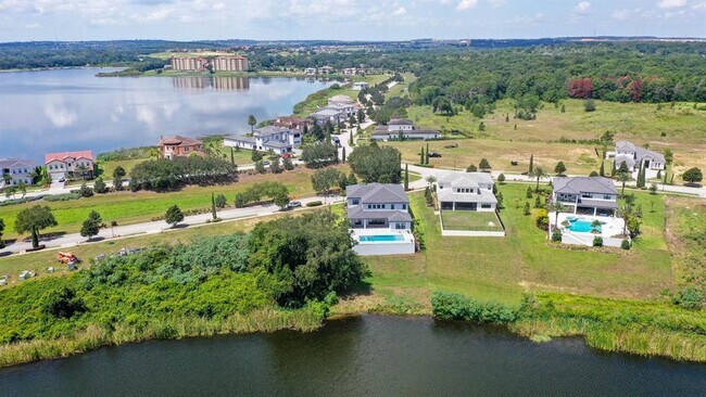Building Photo - 17418 Pesce Loop