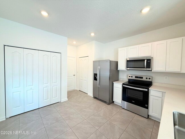 Building Photo - 42 Blue Hvn Rd