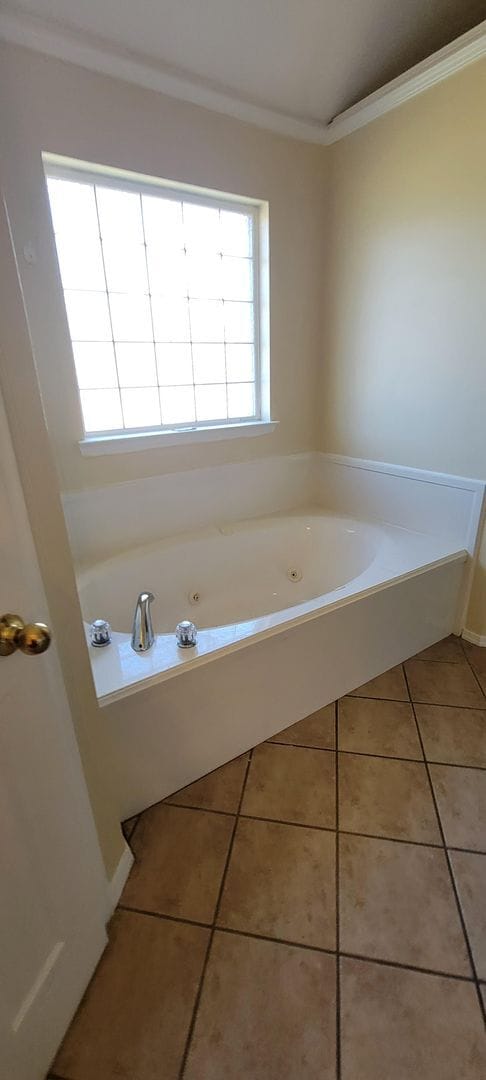 Building Photo - 3/2 Double Car Garage