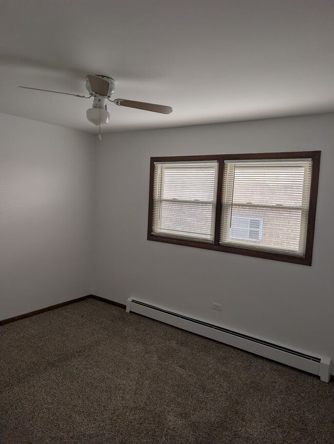 Building Photo - 2411 N 77th Ct