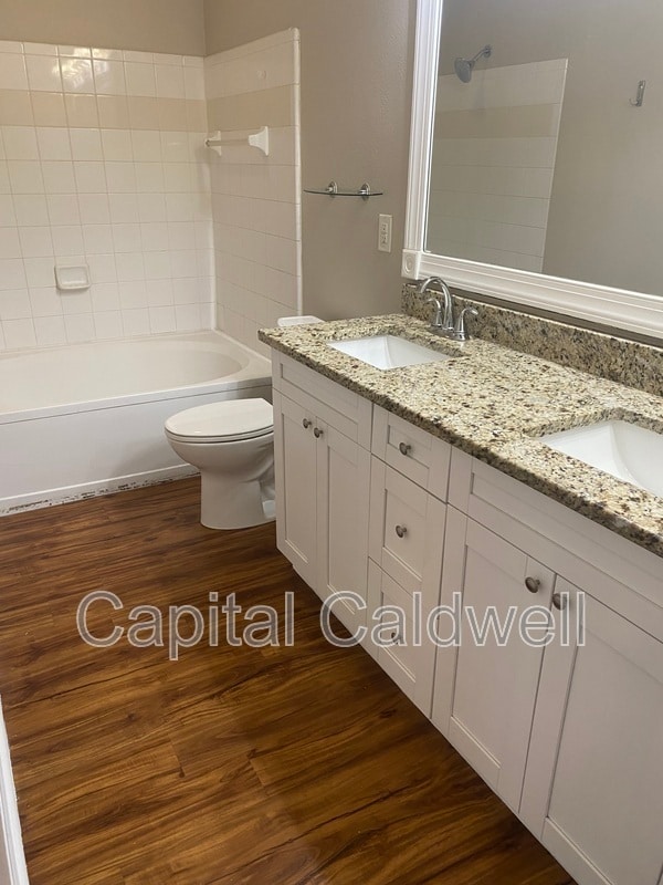 Building Photo - 1910 E Palm Ave